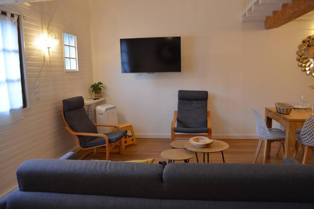 Charmant Appartement - Proche Chateau Cite Каркасон Екстериор снимка
