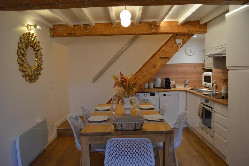 Charmant Appartement - Proche Chateau Cite Каркасон Екстериор снимка